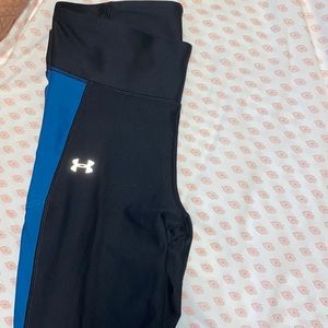 Black/Blue Underarmor leggings. Size M